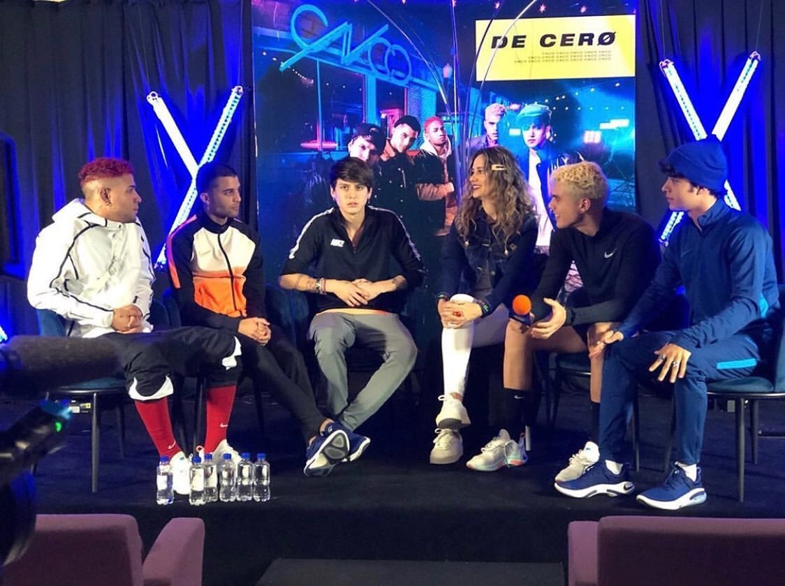 cncomusicbraRJ's tweet photo. @cncomusic durante conferência de imprensa no México.
🇲🇽 07.08.2019
•
•
•
•
•
•
•
•
•
•
•
#cncorj #cncoedits #cncobr #cncodecero #cncobrasil #cncoerick #cncochristopher #cncozabdiel #cncojoel #cncorichard #cncomemes #cncosnapchats #cncotour #cncowners #cncodecero https://t.co/PsU9OyI0En