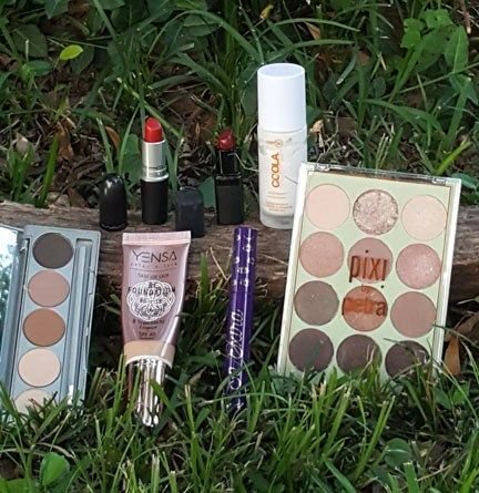 beauxbeautyblog's tweet photo. June 2019 Makeup Faves #junefaves #winkylux #makeup #bbloggers #blogginggals https://t.co/clpqQfRpvx via @beauxbeautyblog https://t.co/Ait6yDpgy3