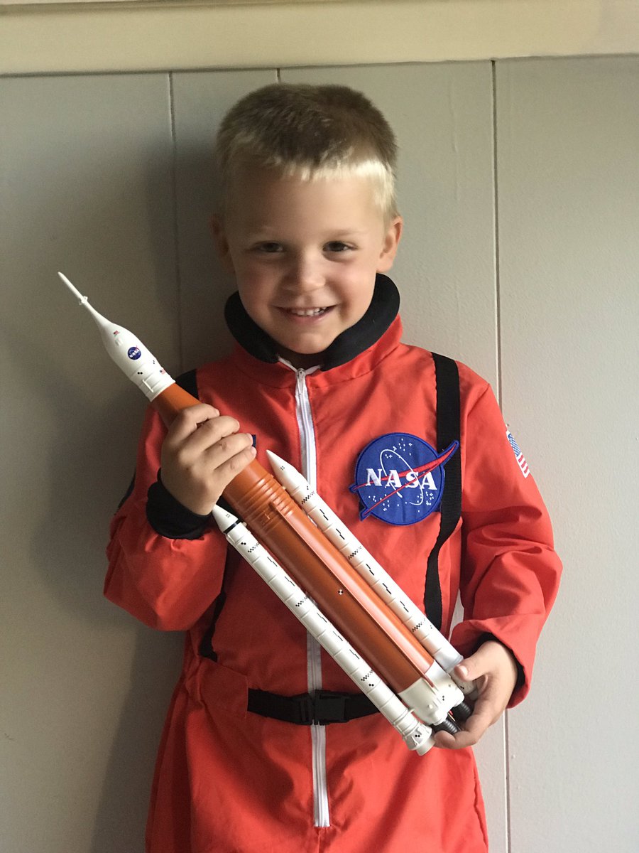 A next generation rocket for the next generation astronaut.  Thanks @XploreDeepSpace
#NextGiantLeap #Moon2024