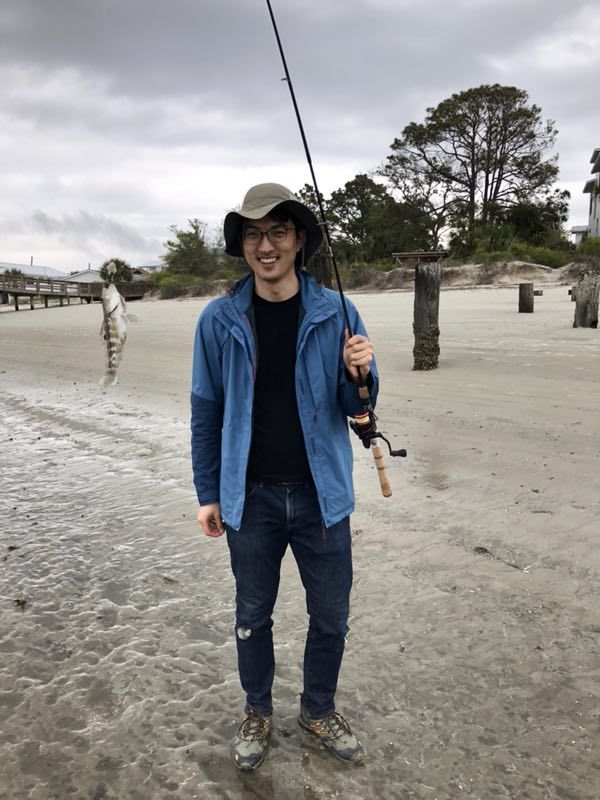 LateNightLasers's tweet photo. A new member profile from our postdoc Wenxing!
PhD: Uppsala University
1st postdoc: Imperial College
Research: TA spectroscopy
Favorite hobby: fishing
Favorite wavelength: 400 nm (easily generated)
Favorite drink: beer
Bucket list item: Catch a marlin
#memberprofile #fishing 🐟🎣 https://t.co/q1erC5eoSc