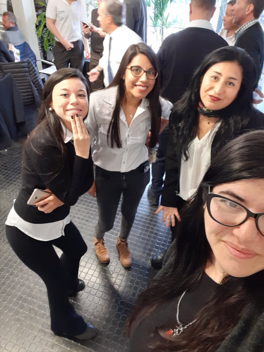nativuo's tweet photo. Cuanto aprendimos y que bien que la pasamos! Gracias @Osdepym por darnos la oportunidad de tener un crecimento laboral y personal. Suc Martinez y Pilar, juntas! @jabereciartua @MayorcaRicardo @APineiroCoco @elsamaria1ok @FontauPablo @MabeLaraOsdepym @Mabe93933297 https://t.co/qtQyi0eIhV