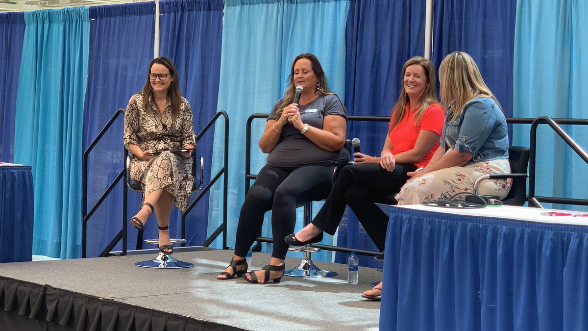 ToniaAllenGould's tweet photo. Thank you, Ladies, for contributing to my panel today at the #EmpowerHer event at #SAACExpo. #saac #specialtyadvertising #promotionalproducts https://t.co/4CxHnZfkUF