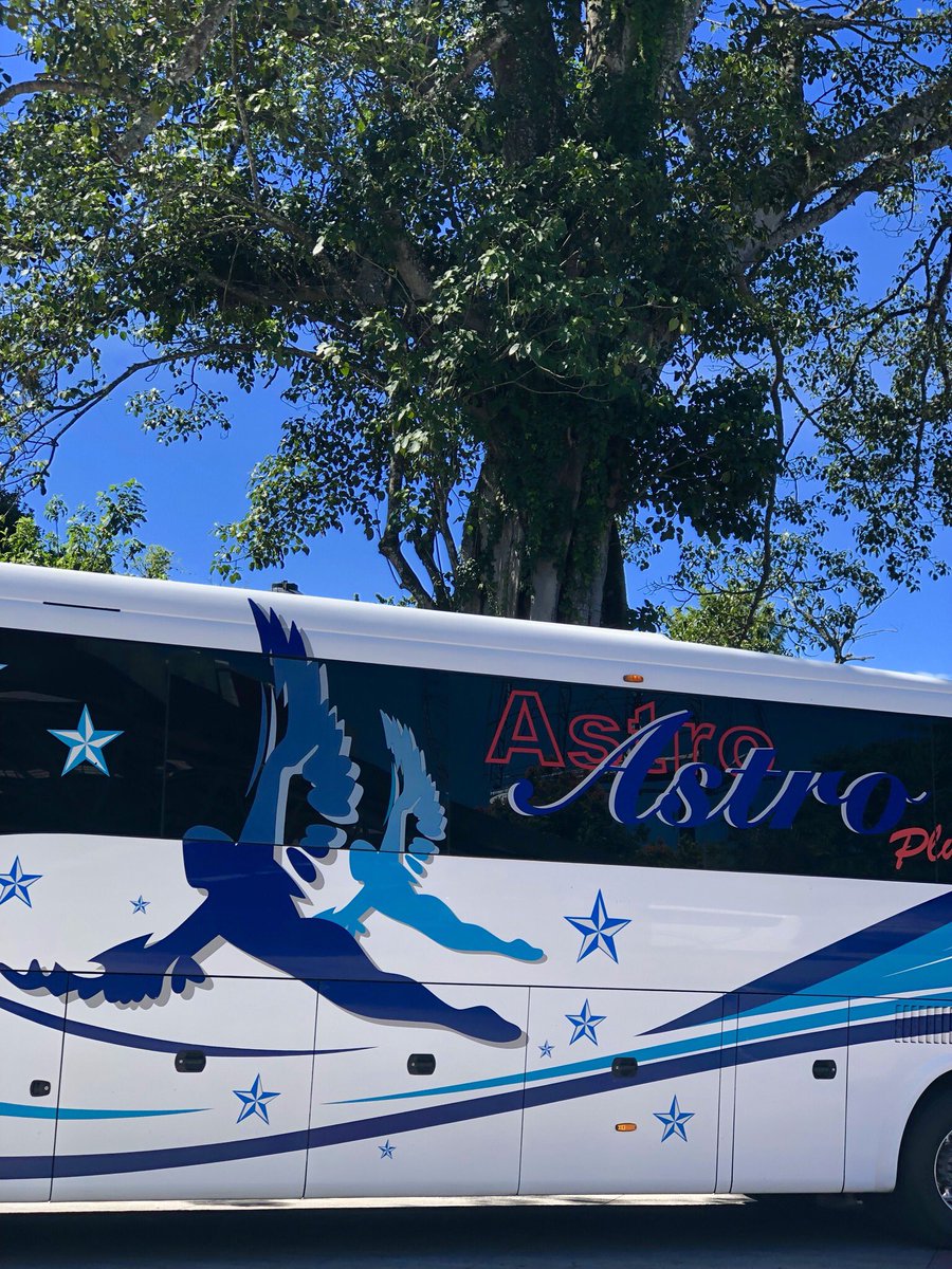 BusAstroPlus's tweet photo. “Me fui a ser feliz, no sé cuando vuelvo” 🚌👋🏼 ¡Buen Viaje! #AstroPlusMeConecta https://t.co/R3j5354f6j
