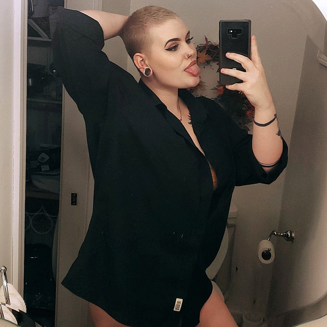 PenelopeFixx's tweet photo. Mm she cuteeee🤤🤤 https://t.co/IazB1ROTRh