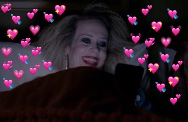 _SamFred's tweet photo. me pretending to be shocked that Zac and Elizabeth won #LoveIslandUSA https://t.co/hoM9zowcDk