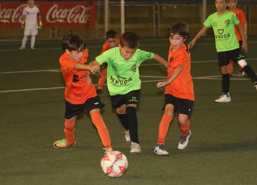 esportbase's tweet photo. AVANCE #COTIF2019 | Histórico ‘doblete’ para la @SeRiberaCostera en el @Cotif Promeses @istobal_es 2019 Benjamín y Prebenjamín cc @soccerteam2015 @vicente_boix @carlesenso @VTafaner https://t.co/gJMQdl5jbg https://t.co/uuAjnWaxAW