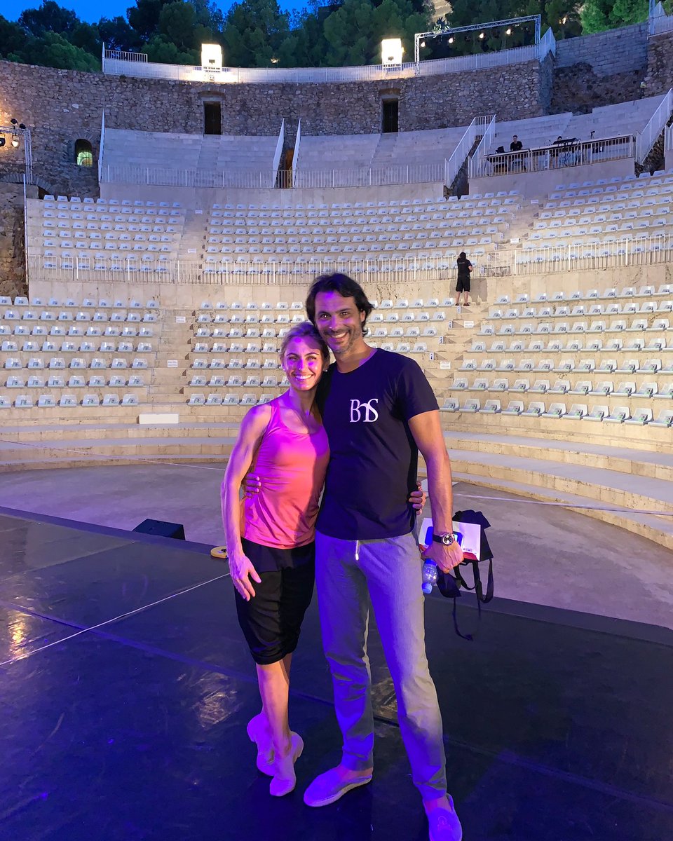 Africa_Guzman's tweet photo. Disfrutando como maestra invitada junto a @igoryebra y su compañía @bnsballet en este precioso Teatro Romano de Sagunto. Continuamos!!
*
#balletteacher #balletlife #africaguzman #igoryebra #ballet #dance https://t.co/XNcoboQz3M