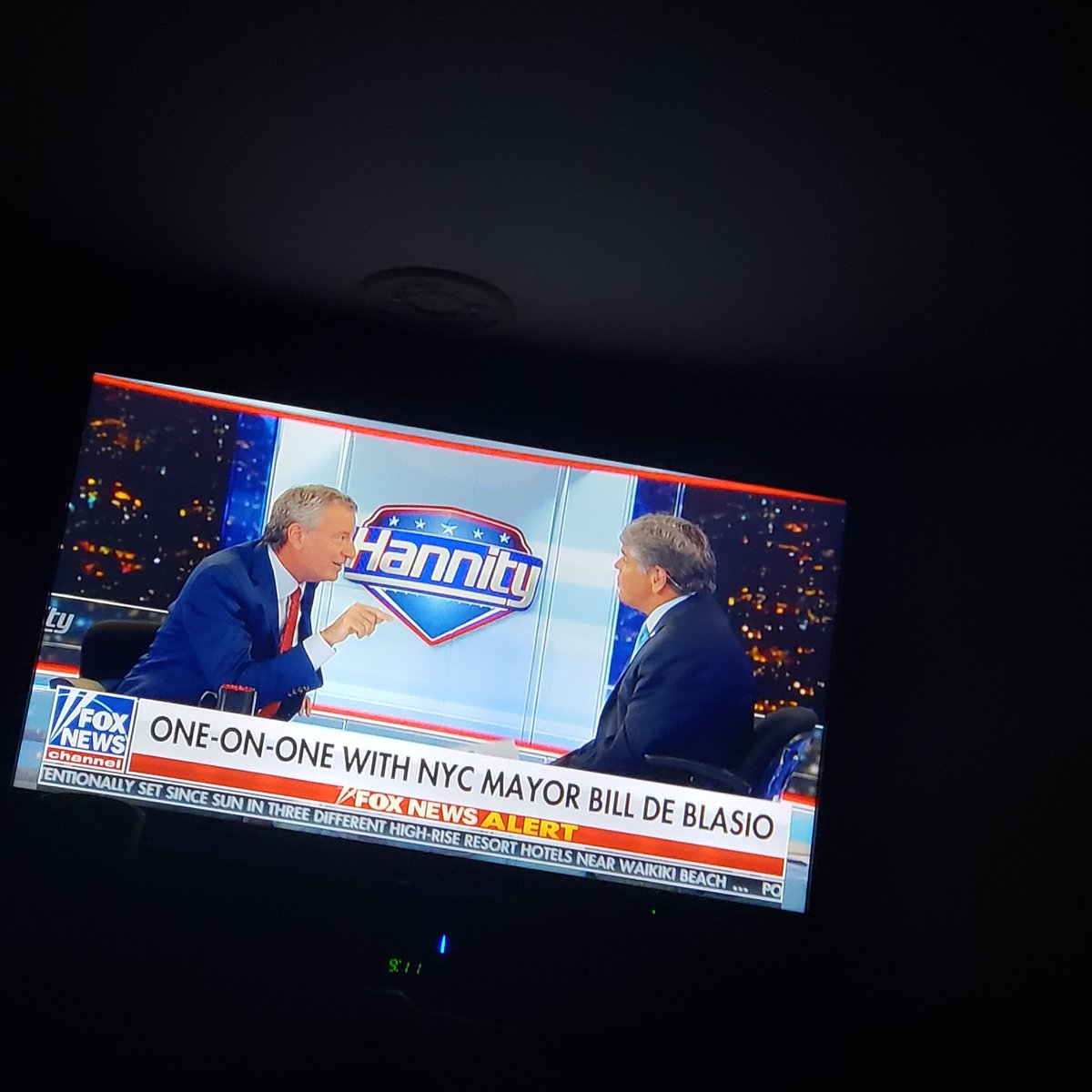 GeeQT's tweet photo. Never disliked someone as much as I do our dead beat Mayor! He has done NOTHING for NYC! #bringbackgiuliani @RudyGiuliani @BilldeBlasio https://t.co/RQfBx3TGDh