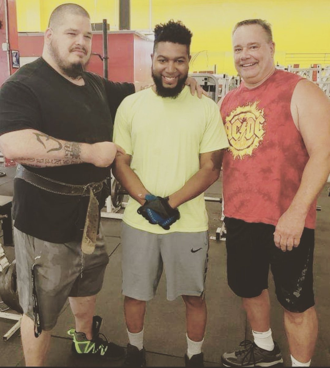 WyattLozano's tweet photo. #conans #gym #Syracuse #Powerlifting https://t.co/1PKMx8gyay