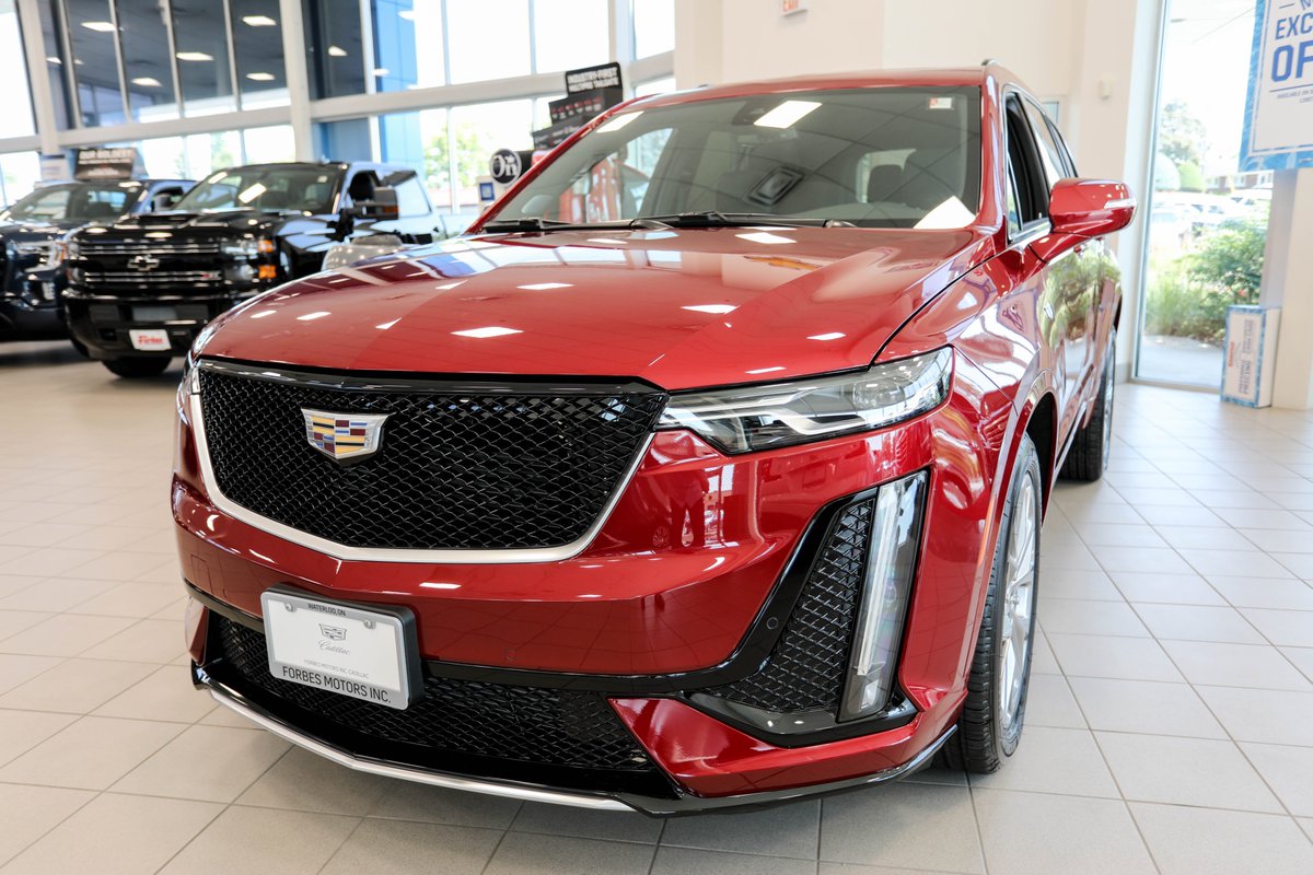 ForbesMotors's tweet photo. The new 2020 @Cadillac #XT6 is a three-row #luxury SUV with an artfully designed #meshgrille! @MotorTrend has suggested it may be the “best-looking #Cadillac #SUV in production.” What do you think? https://t.co/F80BEjR4xW