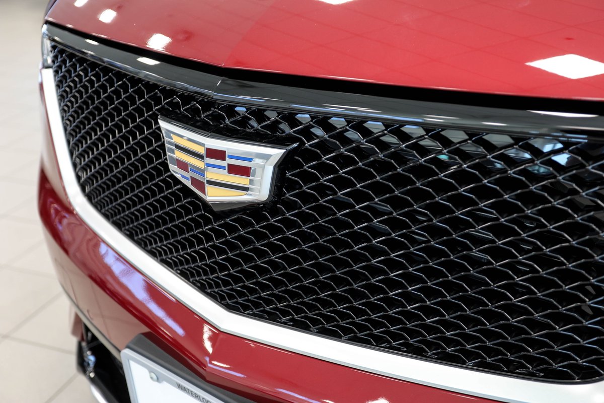 ForbesMotors's tweet photo. The new 2020 @Cadillac #XT6 is a three-row #luxury SUV with an artfully designed #meshgrille! @MotorTrend has suggested it may be the “best-looking #Cadillac #SUV in production.” What do you think? https://t.co/F80BEjR4xW