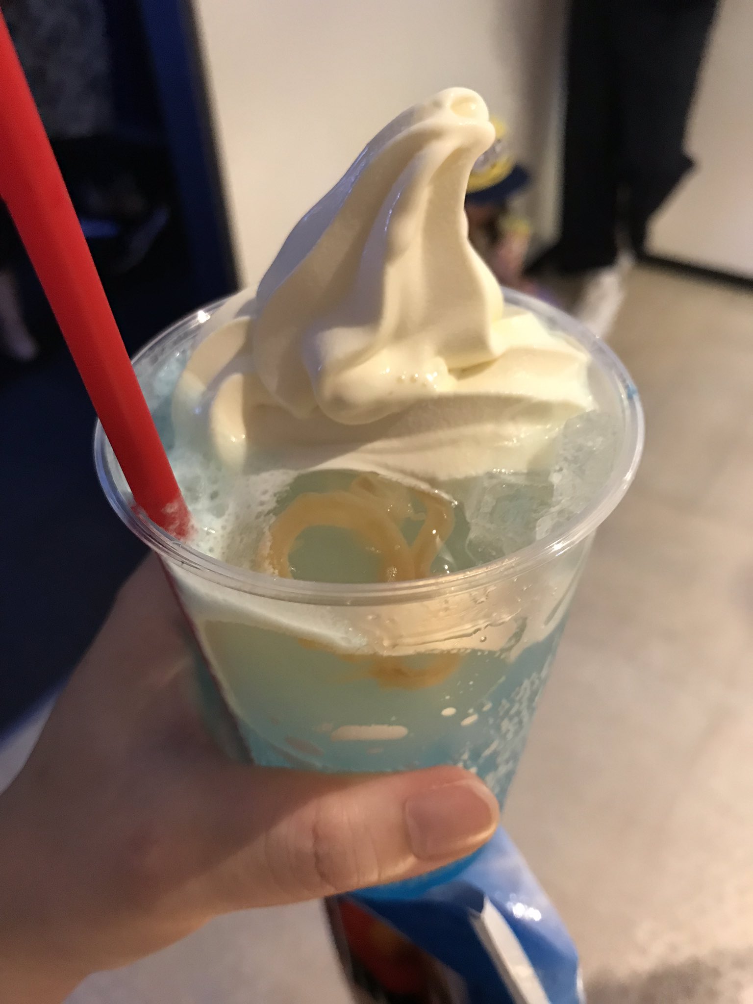 ちくび 線画 0 33 Twitterissa 海遊館の藻塩クラゲソーダフロート とりあえず食べようぜ な 食べよう クラゲに模したゼリーかと思ったらガチクラゲ 口いっぱいにクラゲ広がるわけじゃないけどなんとも言えないこの感じ あとフロートだと ちくび 線画 0 33 Twitterissa 海遊館の藻塩クラゲソーダフロート とりあえず食べようぜ な 食べよう クラゲに模したゼリーかと思ったらガチクラゲ 口いっぱいにクラゲ広がるわけじゃないけどなんとも言えないこの感じ あとフロートだと