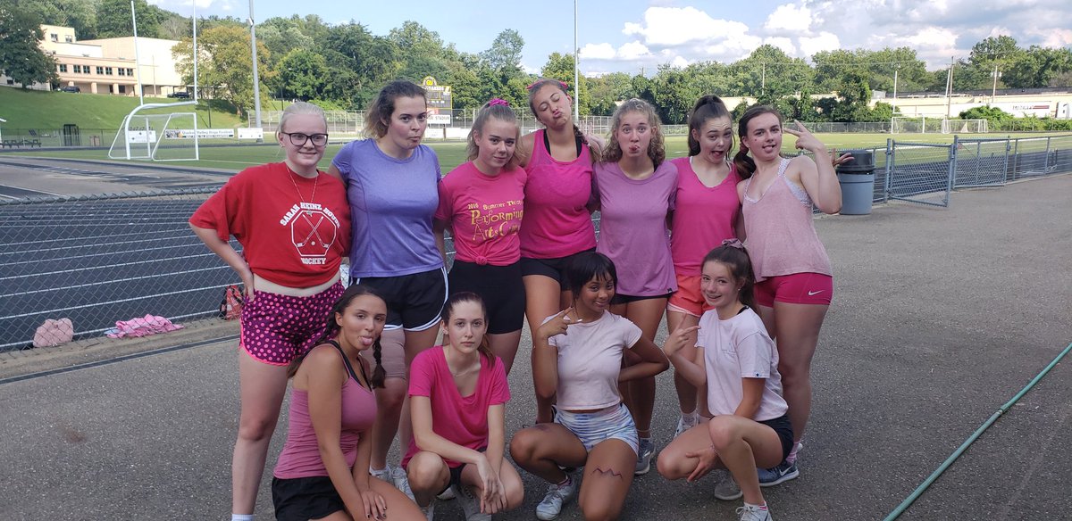 QVHSCheer's tweet photo. On Wednesday's we wear pink! 💗 #PinkOut #ThemeNightAtPractice #QVHSCheer #Fierce #WorkHardPlayHard https://t.co/SdW4h8p7DI