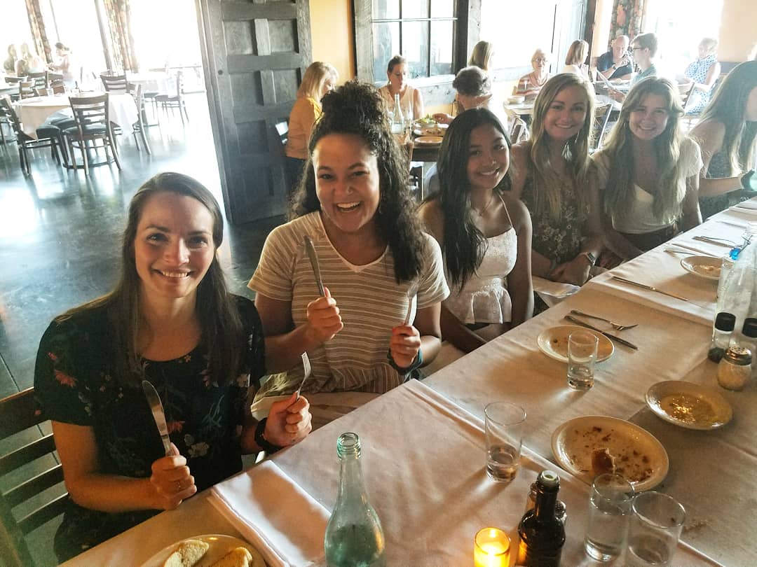 SIUEVolleyball's tweet photo. Fancy Feast en fuego! The real fun starts tomorrow... #preseason #SIUEVB #SIUENation https://t.co/5jytIbgC6P