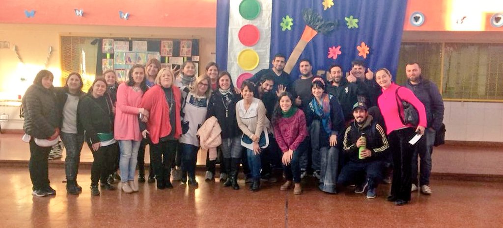 MyrianValenzue3's tweet photo. En la EP 181 de #LaMatanza culminamos la jornada con un multitudinario #ABCDocentes en el que más de 20 colegas de nivel primario y de Educación Artística aportaron propuestas para seguir mejorando los aprendizajes de los alumnos.
Gracias por la confianza y el compromiso! https://t.co/CHPweQPLpQ