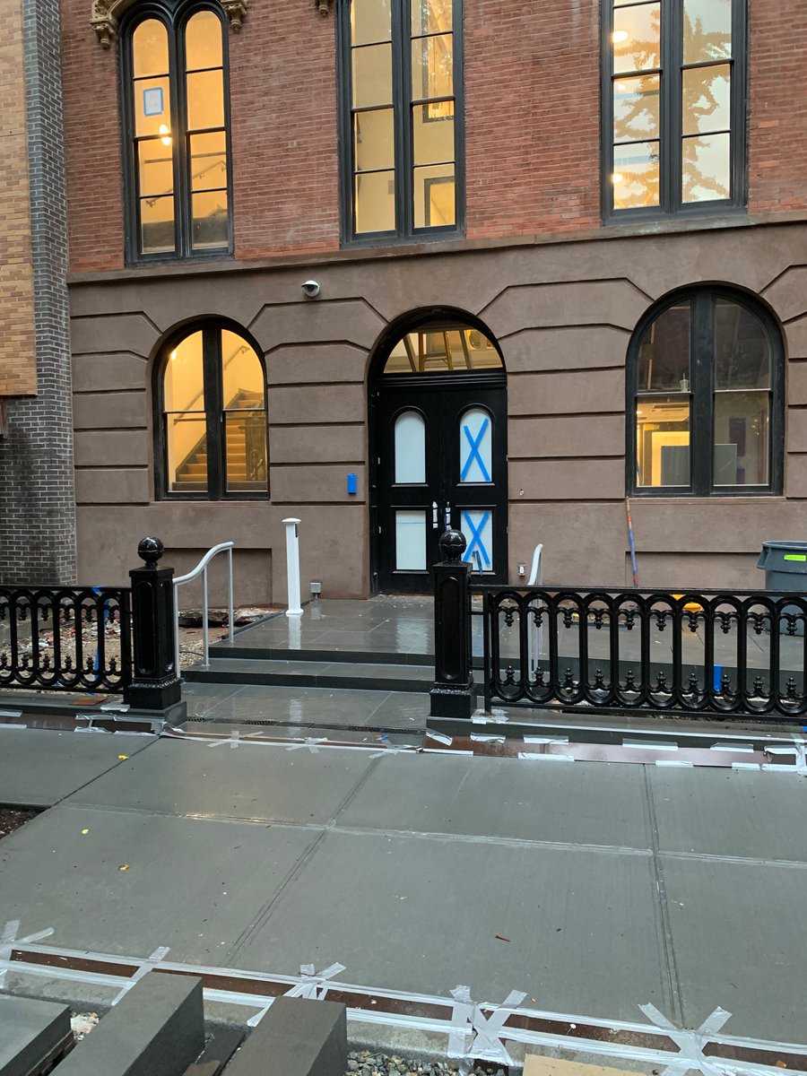 Fence finished.  Just awaiting gates.  New main entry for upper school ⁦<a href="/FriendsSeminary/">Friends Seminary</a>⁩  zoom in to see the actual building set back from the facade.