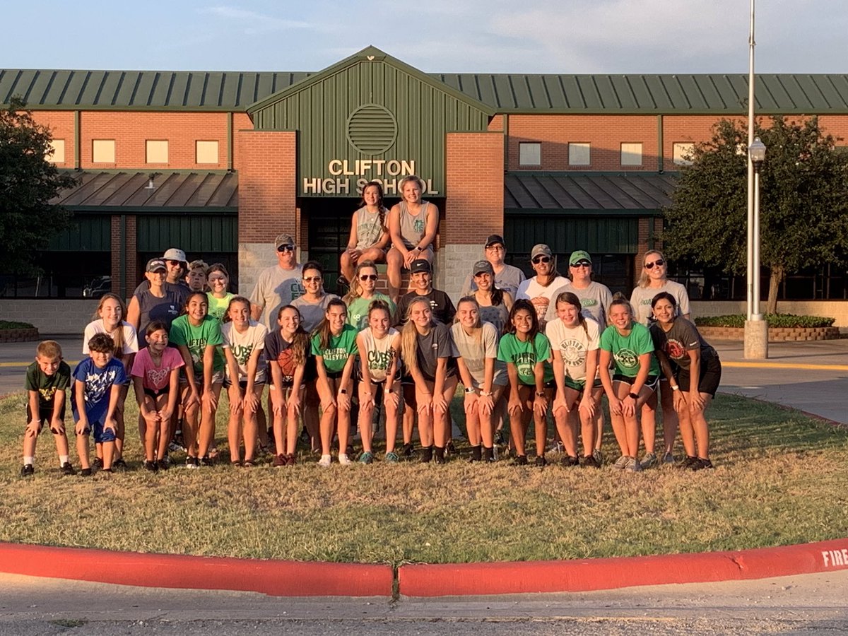 CheerClifton's tweet photo. Annual CHS Road Painting Fun 🐻💚🎨 The Booster club, CHS Cheer, CMS Cheer  did a fantastic job painting the road tonight! 💚Thanks to all that came out to help! 💚
(Several helpers not pictured!) https://t.co/WdvIse4NB0