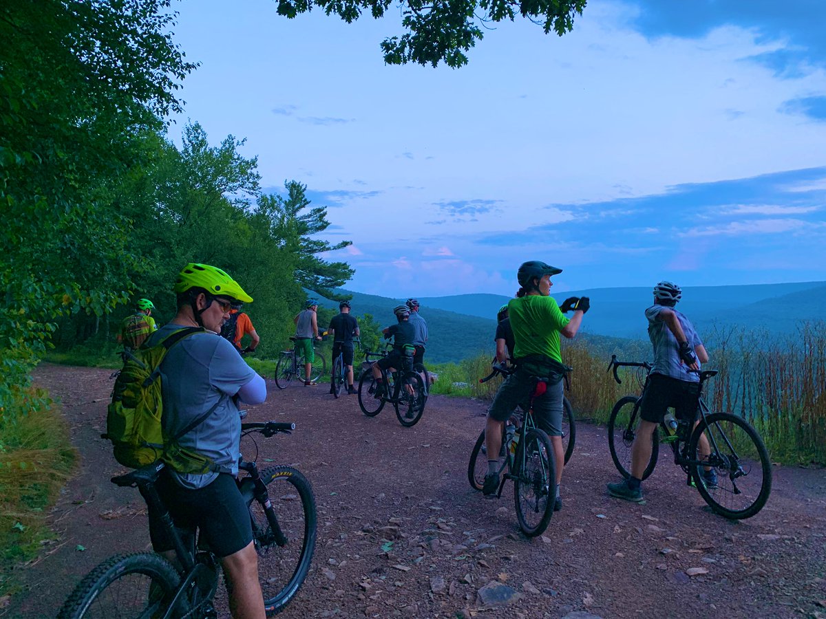 The night was full of splendid #gravel ...right up until the #downpour #wetride #wetones #freezethawcycles #rothrockstateforest #gravelbike