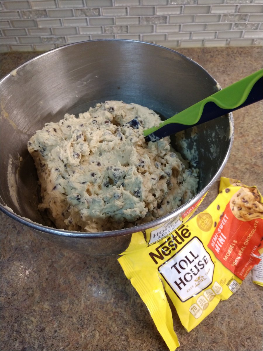 HeyThereChelle's tweet photo. Hey @Yellowstone I just made choc chip cookie dough. Zero plans to bake it. Every intention of eating it while drooling over Kevin Costner in tonight's #YellowstoneTV Only 17 minutes to go!
.
.
.
#Binge #NestleTollHouse #cookiedough #nomnomnom #TeamBeth #TVSnacks https://t.co/OVJU8unpg1
