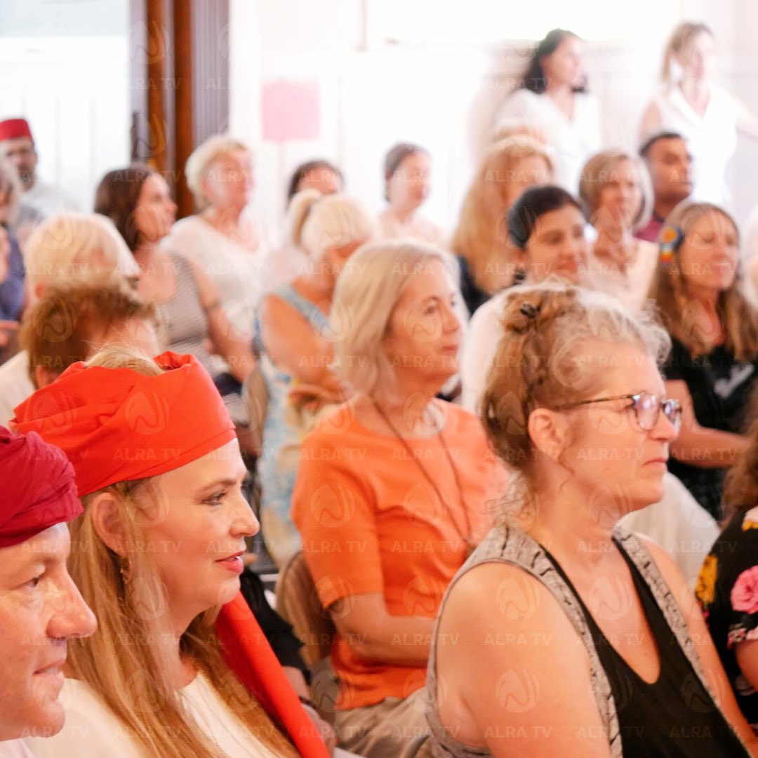 ALRA_TV's tweet image. We are delighted at the outcome of our current tour of the United States of America. We have met with a lot of loving souls. All races, all religions and all spiritual circles have been so accepting and prone to the message of #love and #peace. ⁣

Thank you for your support!
⁣