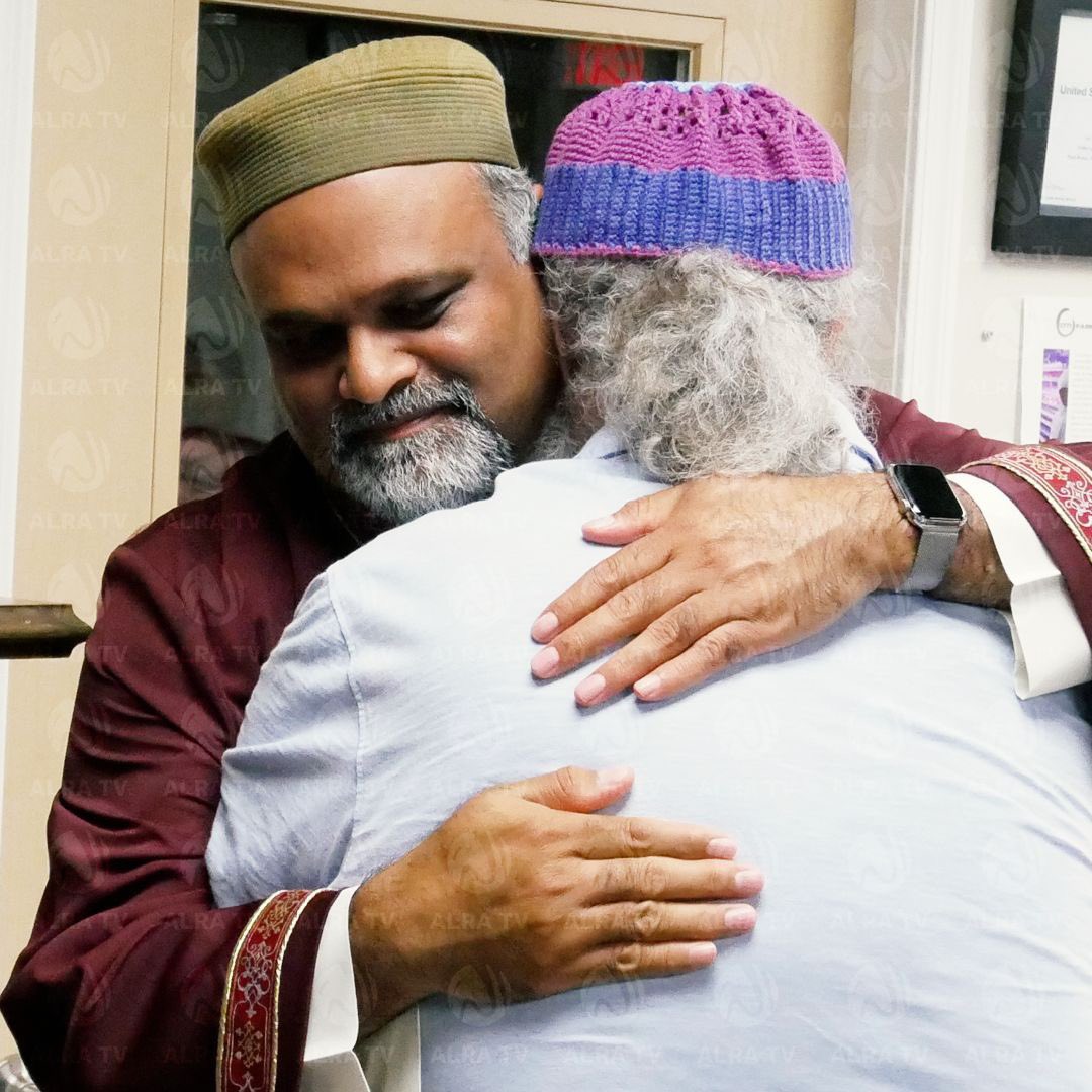 ALRA_TV's tweet image. We are delighted at the outcome of our current tour of the United States of America. We have met with a lot of loving souls. All races, all religions and all spiritual circles have been so accepting and prone to the message of #love and #peace. ⁣

Thank you for your support!
⁣