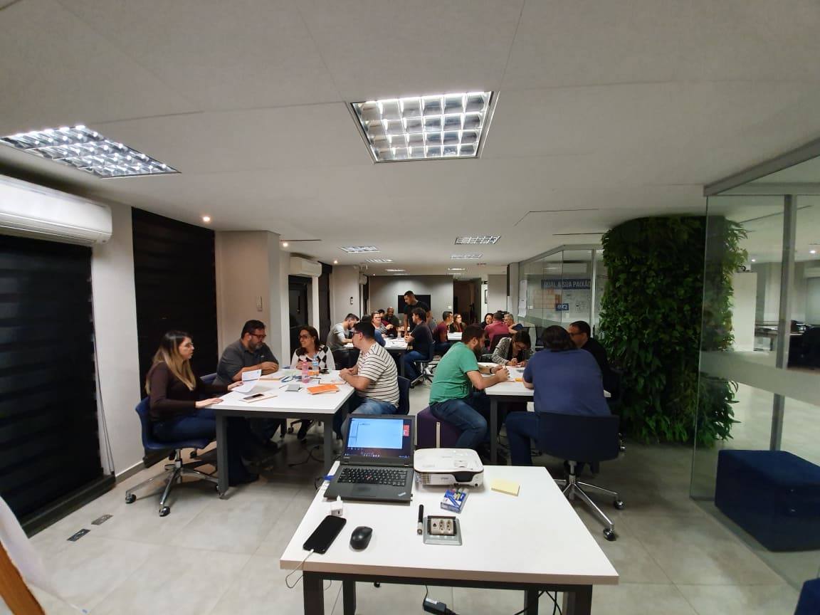 brqdigital's tweet photo. Transformar ideias inovadoras em ação faz parte do nosso negócio!
Nossos #FERAS, Gabriel Luisi e Weslley, facilitaram mais um Workshop de Lean Inception com o objetivo de alinhar o entendimento entre as pessoas e construir o produto certo.
#paixãobrq #leanbrq #brqcomoelaé https://t.co/DNP8ebQSl9