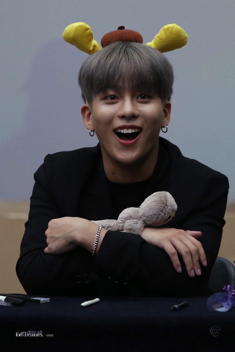 for8Treasures's tweet photo. 190630 - 상암 팬싸

~ 🧡😃🧡 ~

#최종호 #종호 #JONGHO
#에이티즈 #ATEEZ #One_To_All #WAVE https://t.co/u9Il9mefvw
