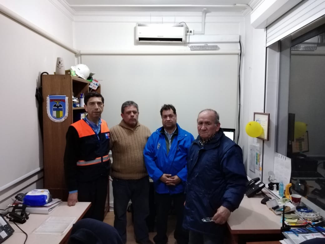 En dependencias de #ONEMIOHiggins, radiooaficionados de Radio Club Rancagua efectuaron ejercicio de enlace en los sistemas VHF y HF desde estación habilitada para los RA. Esta actividad permite garantizar la operatividad de los sistemas con los integrantes del Sist Reg de P Civil