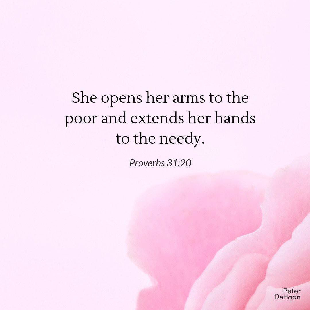 Peter_DeHaan's tweet photo. "During my over 35 years of ministry, I studied Scripture, especially the role of women in Scripture. I've also written and spoken on the topic. Peter DeHaan's book is one of the best resources I have come across." #womenoftheBible #bible #womenstudy https://t.co/uVEJPUjx8f https://t.co/fFsXnvLJWD