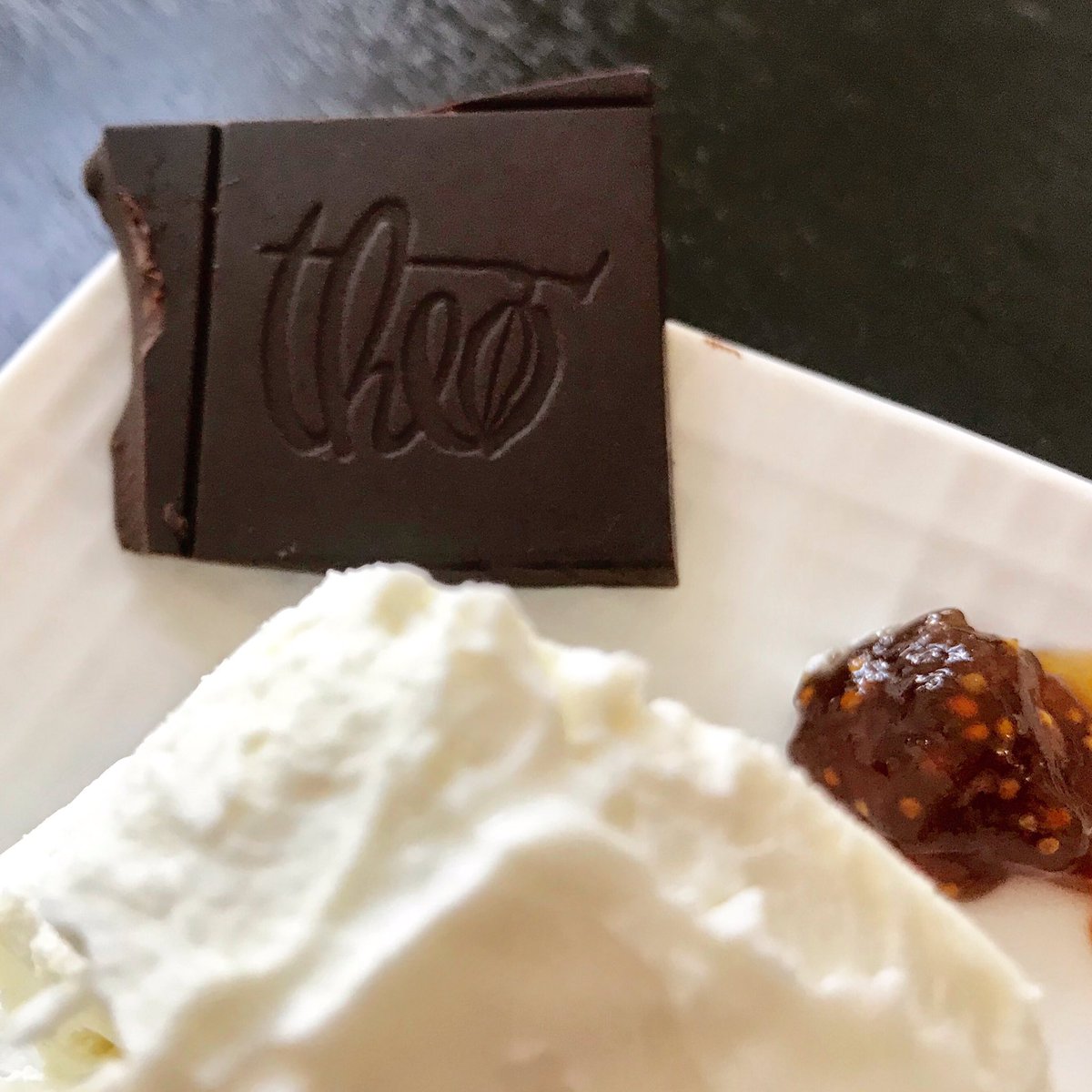 Liberty53000_'s tweet photo. Too pretty too eat. Just kidding. 😉#🐐🧀 #figspread  @theochocolate https://t.co/KudDhMRust