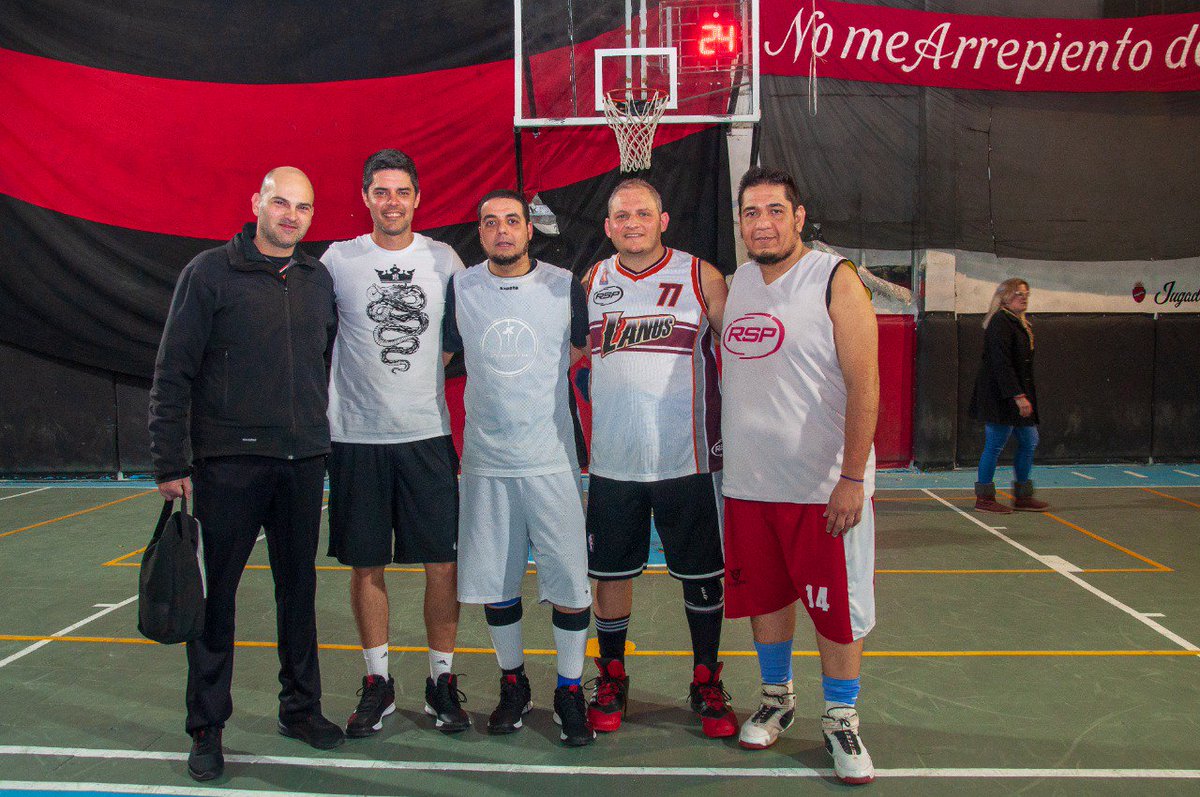 Eterniapinturas's tweet photo. Hay equipo lindos recuerdos!!!! https://t.co/5XWTgvInDS