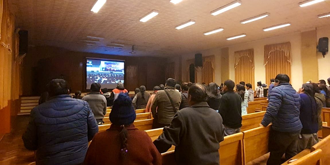 Toda la #MLT #unidos y #conectados en la cuarta noche de la #SemanaDeReavivamiento #GraciaTransformadora #JuntosHastaTerminarLaObra