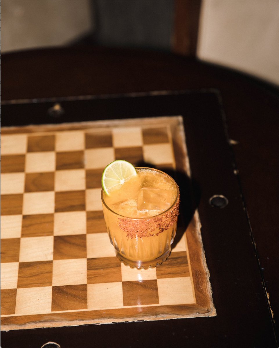 The Showoff: Plays well with others, but prefers the spotlight! ✨ Mezcal, Mango, Apricot, Campari, Lime and Chilli Salt.