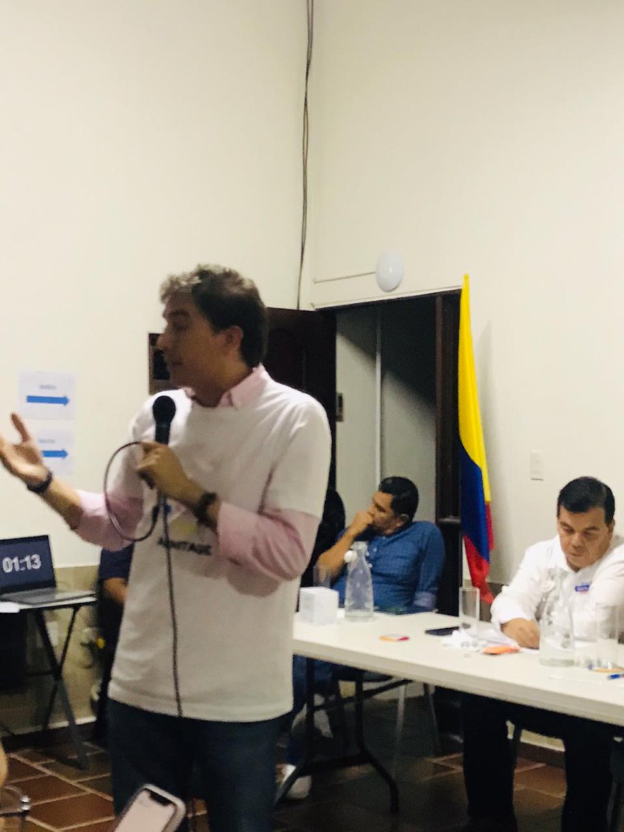 Michel_Maya's tweet photo. Seguridad y movilidad dos de las grandes preocupaciones de la #comuna22. Tenemos propuestas y queremos ser parte de las soluciones #MichelMayaAlcalde #CaliparaTodos #LaFuerzadeCreer https://t.co/wcDlos4nMn