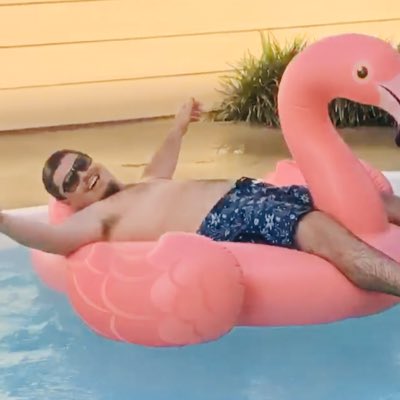 salv3000's tweet photo. #NewProfilePic https://t.co/QRWwW94Tr4