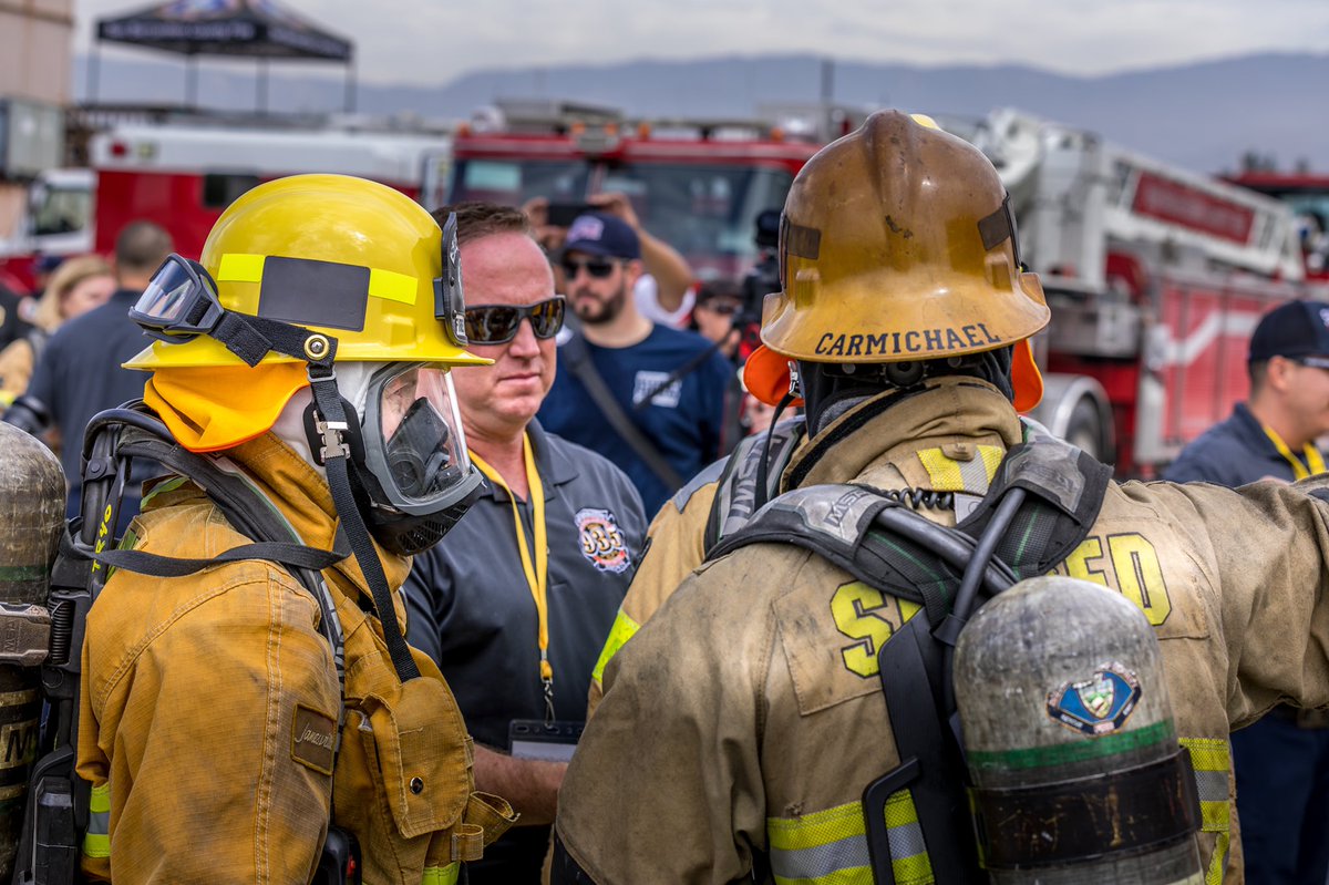 SBCoFFLocal935's tweet photo. Thank you to @SBCounty 3rd District Supervisor @SupDawnRowe for attending #SBCoFireOps101 and learning more about what our members do for the public. We appreciate your support of #PublicSafety #Local935 #SBCoFD https://t.co/K3ucglCRkw