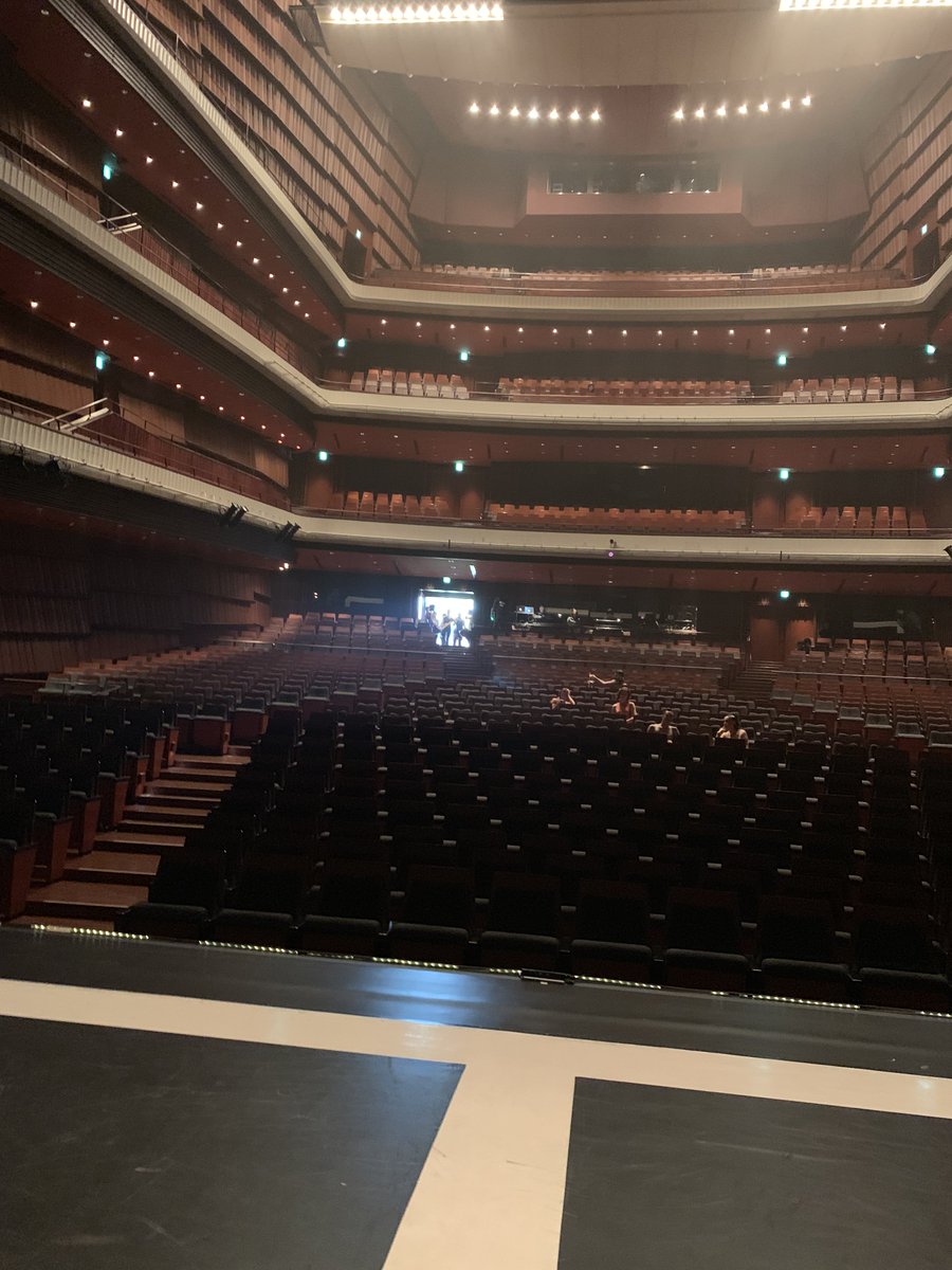 We get some BIG houses on tour! Plenty of room for you! #blastjapan