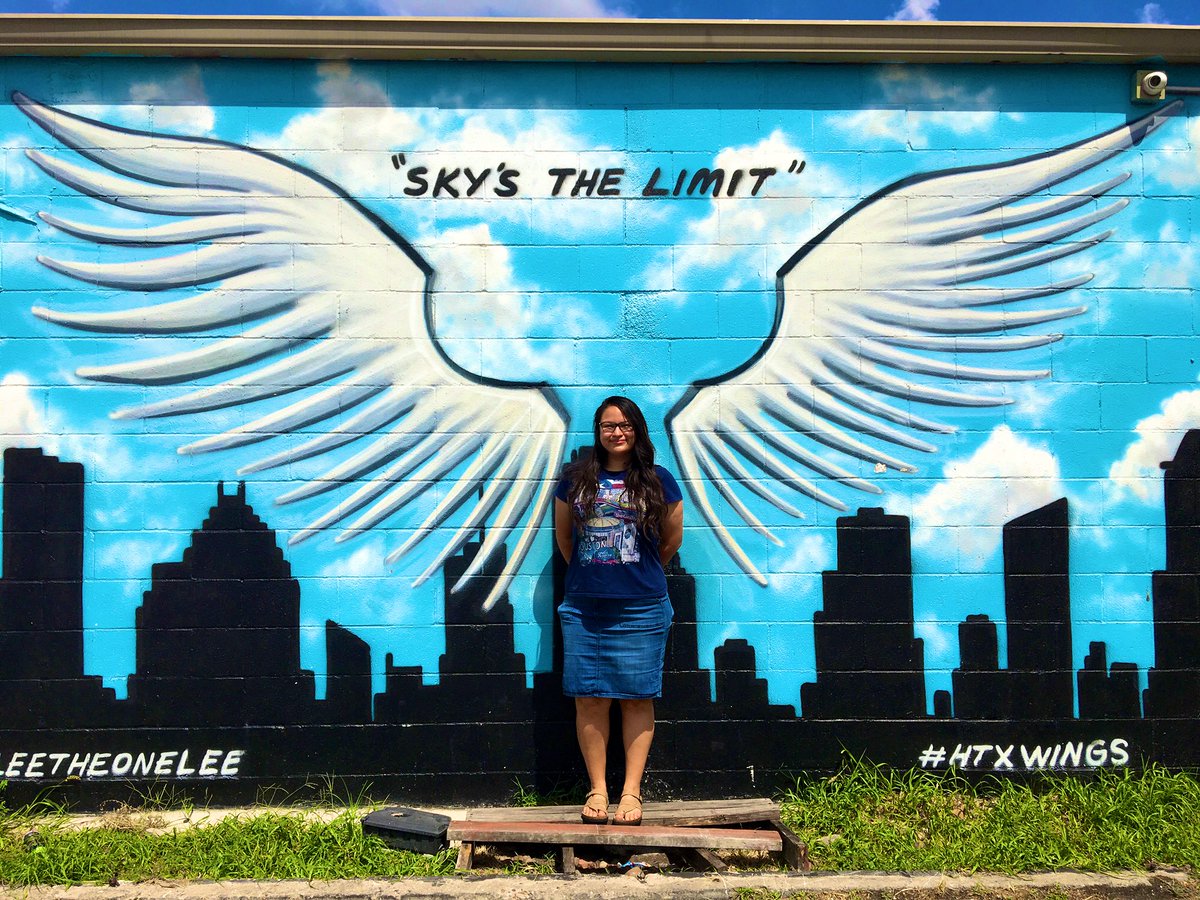 MsRojasEDU's tweet photo. Your past doesn’t define you. Reflect and grow. When you are down, the only way to go is up. Watch me fly, because the sky’s the limit! 🦋#kidsdeserveit #leetheonelee #htxwings https://t.co/2N9ax1rwOC
