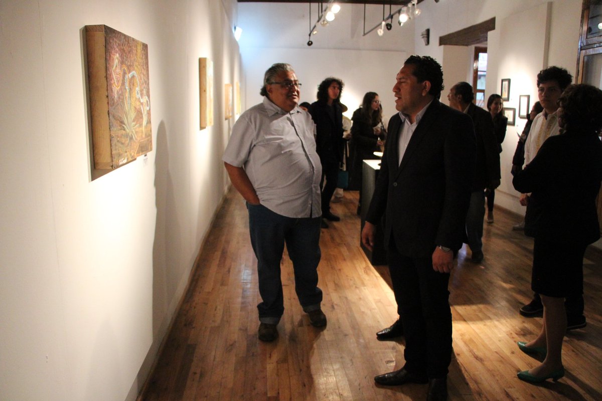 Olaff111's tweet photo. Los invitamos a la exposición itinerante Símbolos Añil "Njät´i" en el #CCRealdelMonte. Obra de mujeres y hombres artistas de Francisco I. Madero e Ixmiquilpan bajo el asesoramiento del Mtro. Sergio Trejo.
¡No te la pierdas! 👏 https://t.co/ennQXdrKmJ