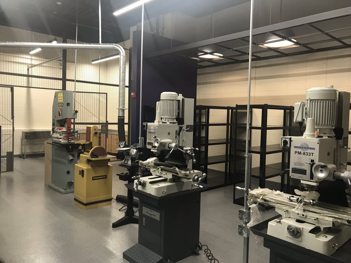 Principal_WHS's tweet photo. The PTLW space is coming together, excited to get students into the space!  @PLTWorg @BulldogLife_WHS @WaucondaHS118 @WaucondaCUSD118 https://t.co/T6JwFHUCzh