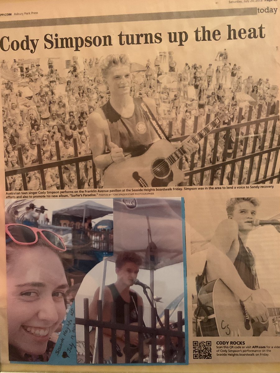 KFalisi143's tweet photo. This rainy day was made that much brighter by listening to Paradise again @codyandthetide #ParadiseExpanded also got me looking at memories from @CodySimpson shows but the one on the beach after sandy had to be one of the best 💙thank you for your 🎶 https://t.co/69w9ZLMqMK