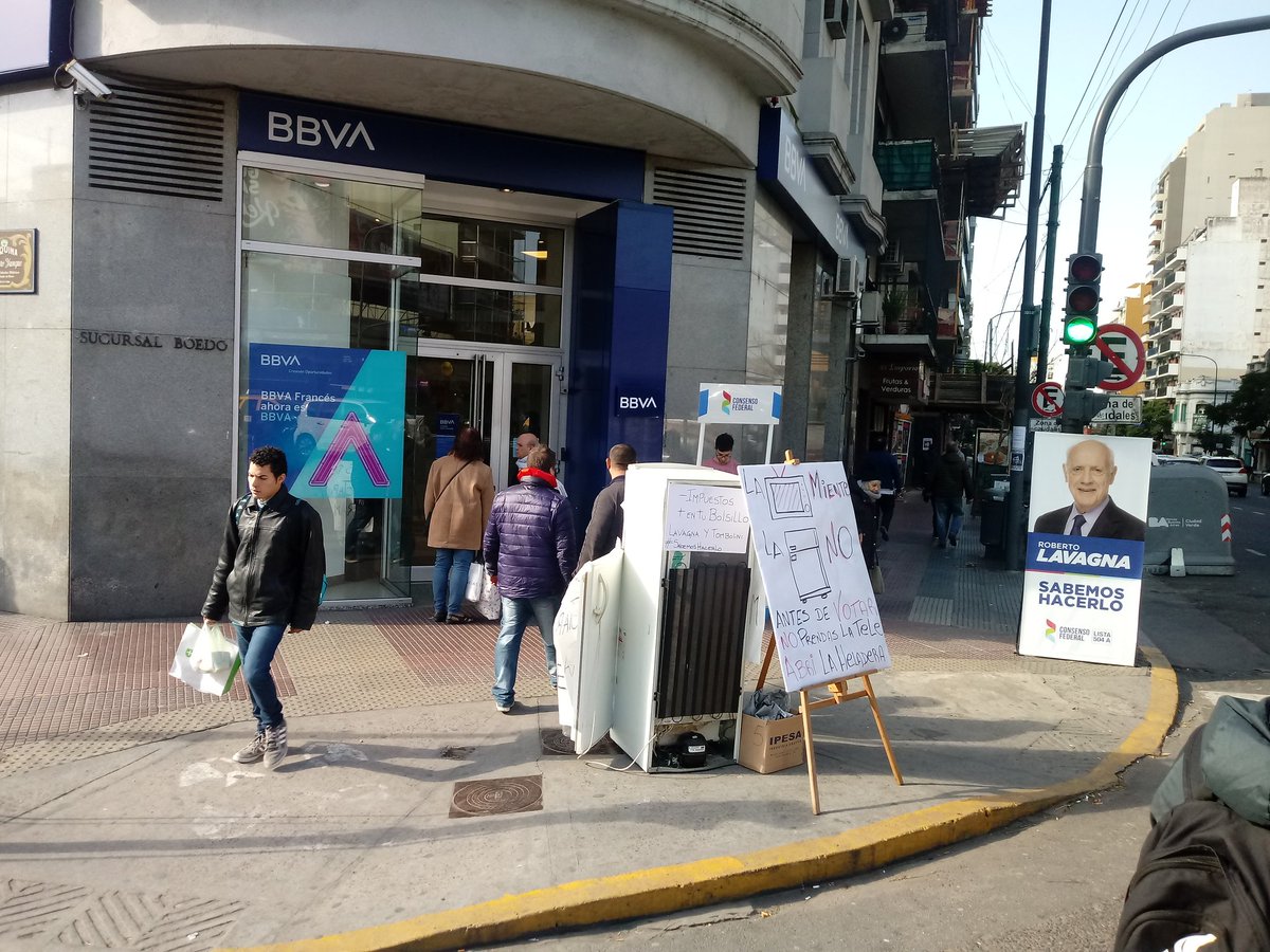 Juanbordonsec's tweet photo. #ConsensoFederal @RLavagna presidente @matiastombolini jefe de gobierno #SabemosHacerlo #comuna5 san juan y boedo https://t.co/EU44I9ne8U