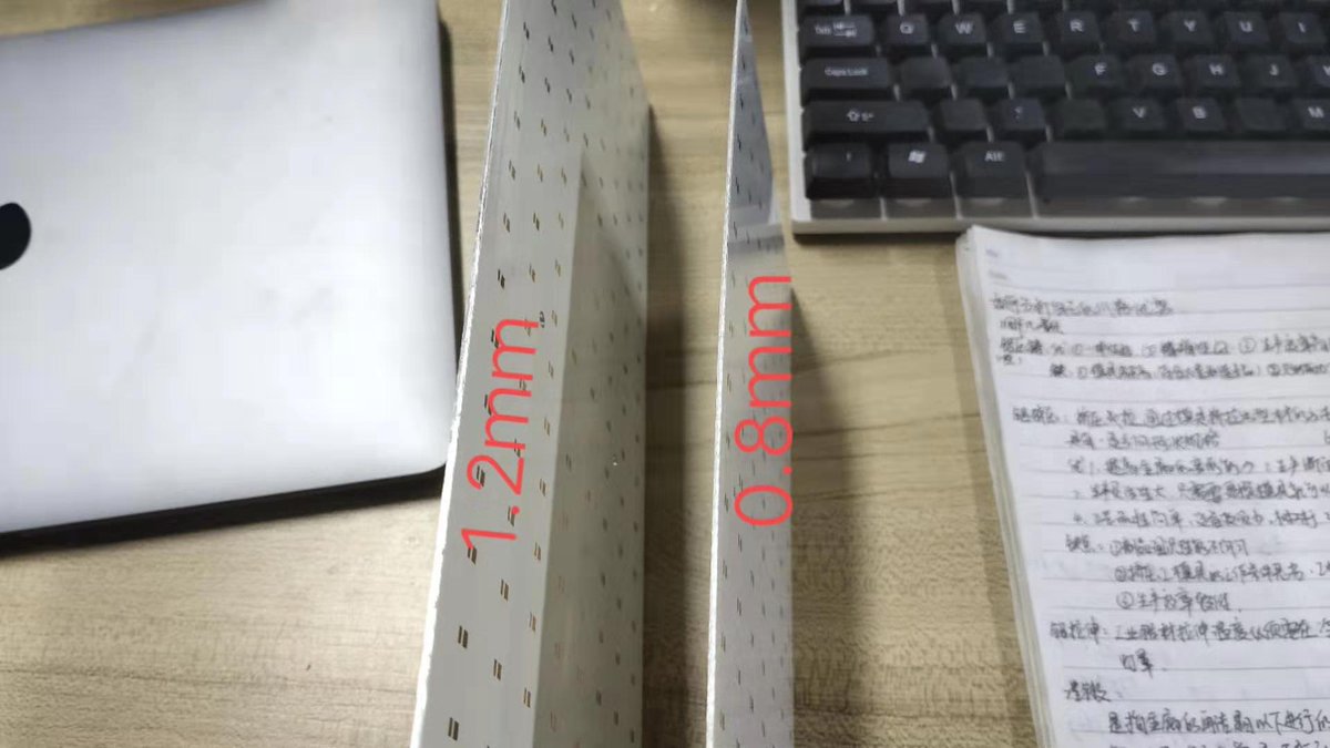 unike_ledlights's tweet photo. For a product that looks the same,
But the price is different?
Reflected in PCB thickness
Led lights are very important for heat dissipation requirements,
the lower the temperature, the better the thermal conductivity; when the thickness is thin, the temperature rises sharply. https://t.co/OgTE8WAqJG