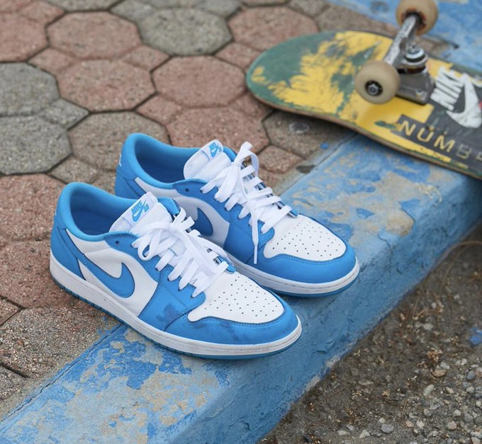 BoostYeezy16's tweet photo. #Nike SB x #Jordan 1 Low “Powder Blue”

Skate Shops - Saturday, August 10th

SNKRS - Monday, August 12th

https://t.co/iRsmwsSENQ 
https://t.co/LNCYTqK1WT https://t.co/3xcIMZNCxd