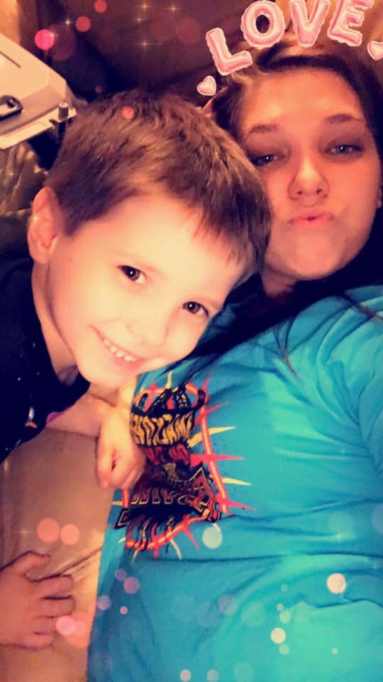 AlwaysLake's tweet photo. RIP Sweet Alyssa &amp; Braydon. 😔🙏 Words won’t convey how broken we are after this. She &amp; her baby boy never deserved any of what he did to them. Please help find Jory. #FindJoryWorthen #DomesticAbuse #DomesticViolence #SuspectAtLarge #YoungMotherandChild #DoubleMurder https://t.co/MI08UIMEh4