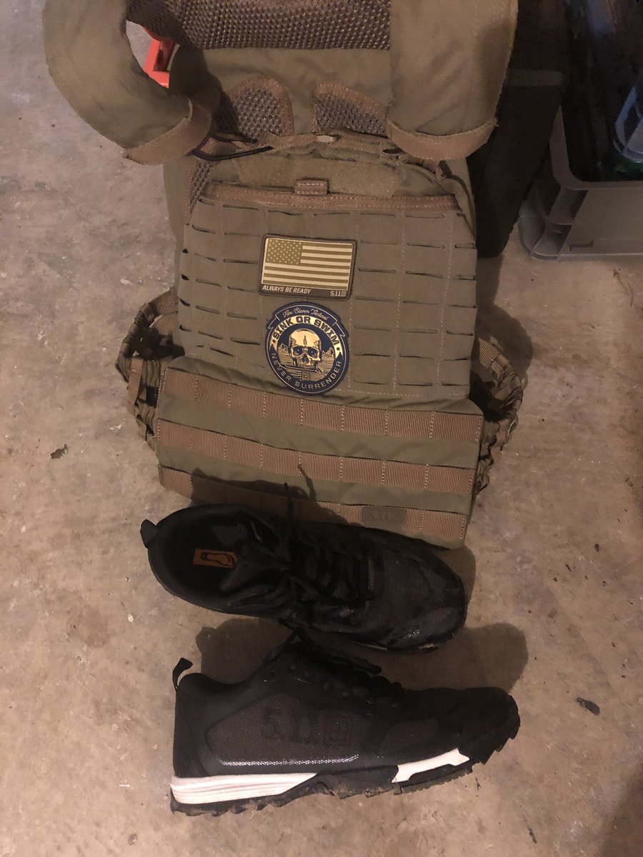 Stinger0028's tweet photo. Every time I get something that’s a @511Tactical product it’s just quality. I tried running in their ABR Trainer tonight and they were amazing. The Nashville store staff are always nice and fun to talk to. They even remember customers names which is rare. #weare511 #511featureme https://t.co/ZBRPTREUaD