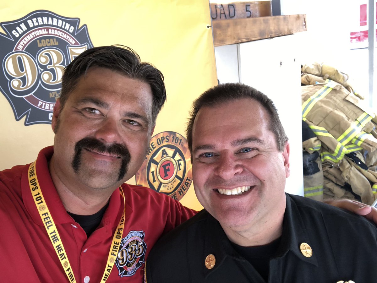 PMJeff's tweet photo. Ran into this guy @Amtrak36 @IAFFNewsDesk #SBCoFireOps101 today. Thanks for the hard work keeping the communications in line. #Local935 #FireOps101. https://t.co/TORoeaofFF