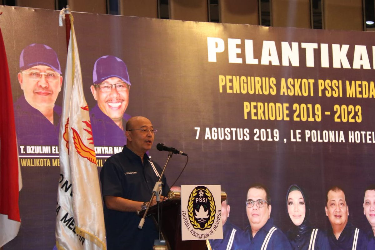diskominfomedan's tweet photo. Pengurus Asosiasi Kota (Askot) PSSI Kota Medan periode tahun 2019-2023 resmi dilantik, Rabu (07/08) di Le Polonia Hotel. Atas kepengurusan baru ini Pemko Medan siap mendukung Askot PSSI Kota Medan dalam memajukan Persepakbolaan di Kota Medan.
#medanrumahkita #Askot #PSSIKotaMedan https://t.co/fzhGf7ePxW