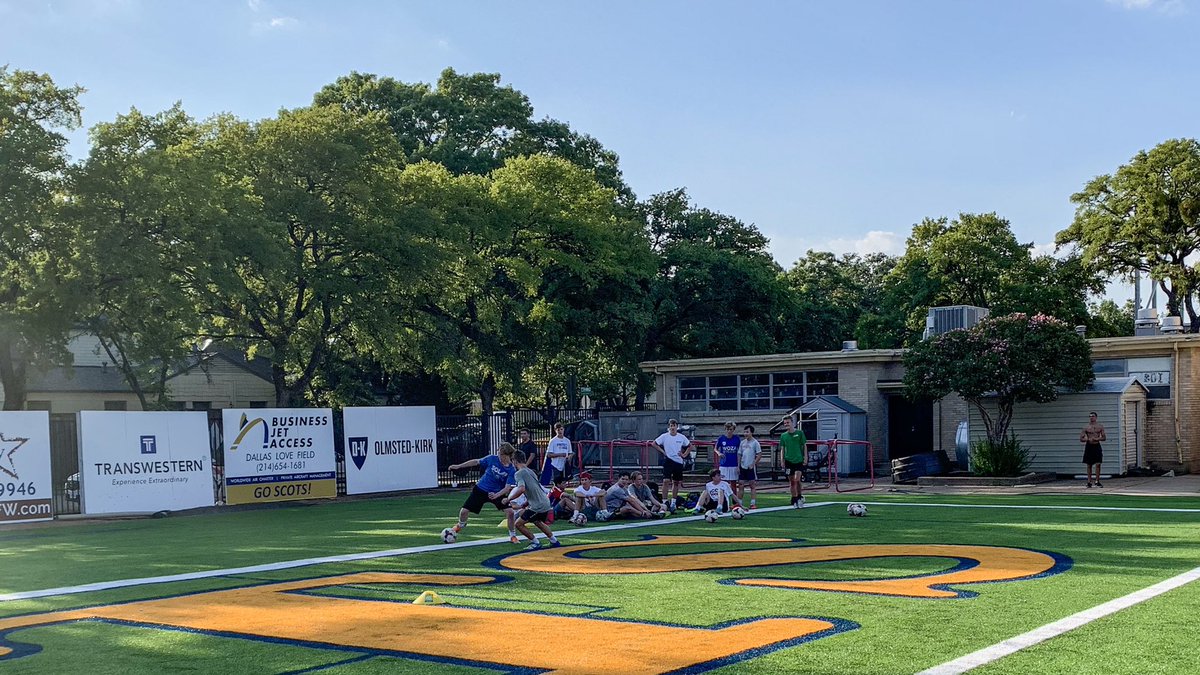 HP_ScotsSoccer's tweet photo. @JNicholsonRodr1 takes home gold in the 2nd edition of the Free World Championship. Epic 1V1 tournament to start off today’s session. Honorable Mention goes to @HPMensPodcast with a 6 game winning streak only to lose by tie breaker. #N2LE2P https://t.co/MNIDZDQQew