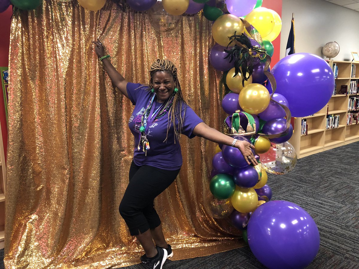 ElizabethNed4's tweet photo. I’m READY to greet my scholars in my new gym at my new school, Blanchette Elementary in Beaumont Texas! I’m so happy to have a gym with lots of space to be even more creative in Physical Education! Thank you BISD for my job! #FUTP60, #DairyMax https://t.co/wCnwnw0IMJ